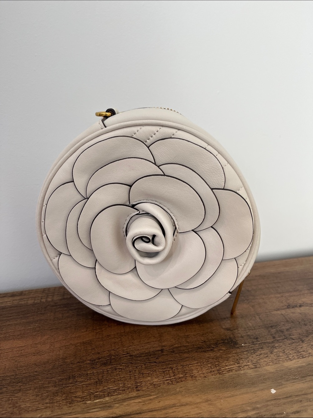 Michael Kors Vivianne Canteen Crossbody.